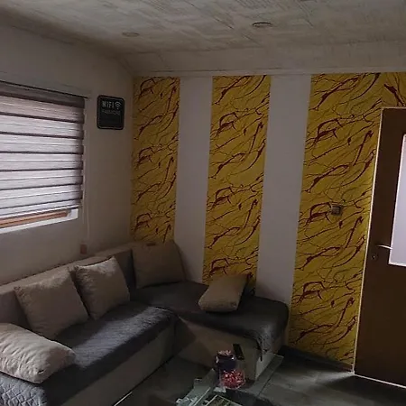 Manel, Mandrina 13 * Sarajevo