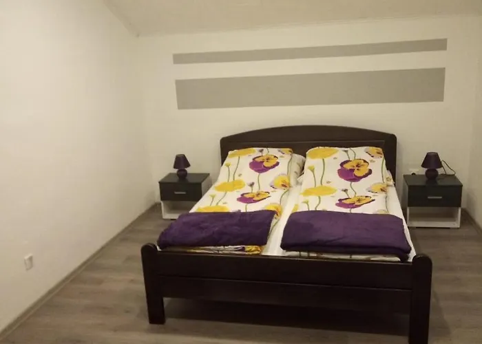 Manel, Mandrina 13 公寓 *