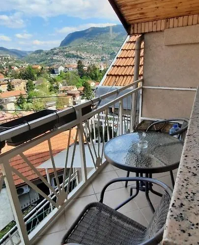 Manel, Mandrina 13 * 塞拉耶佛