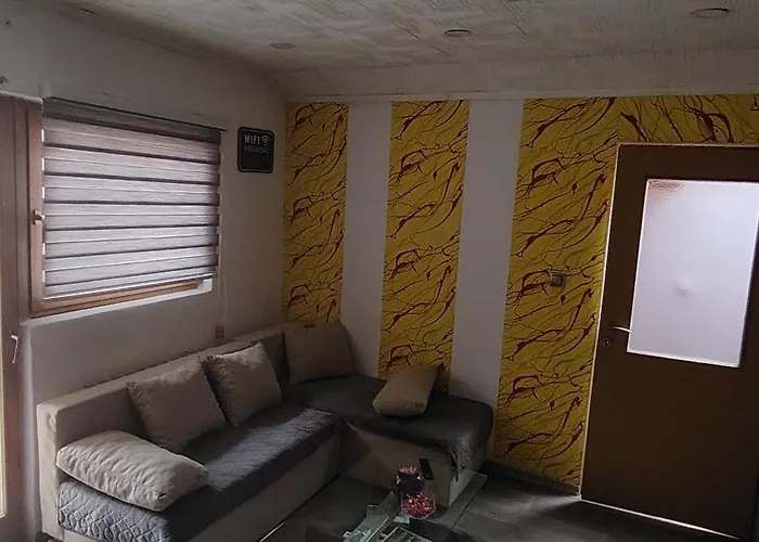 Manel, Mandrina 13 * 塞拉耶佛